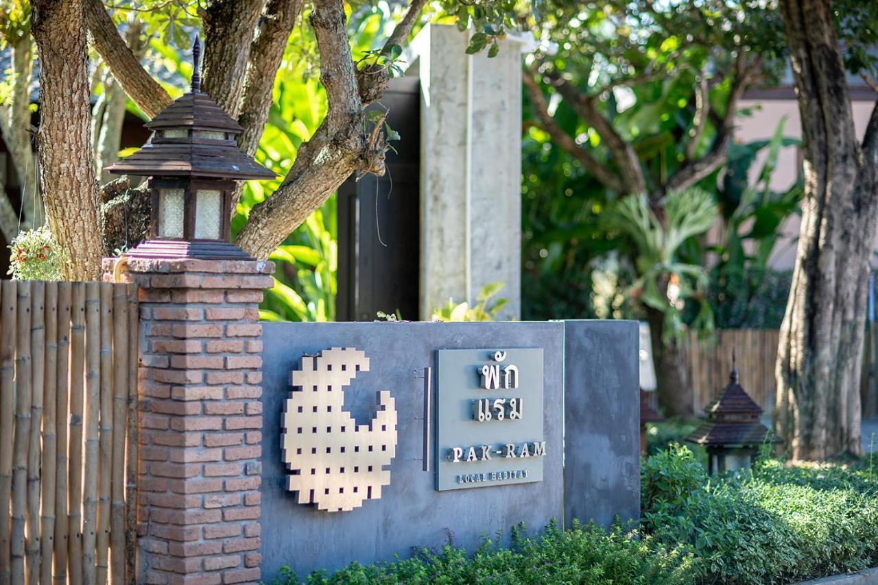 Pak Ram Hotell Mae Rim Exteriör bild