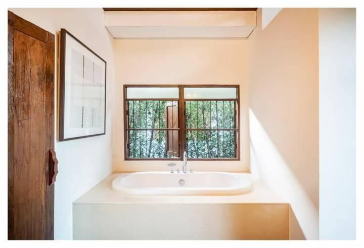Pak Ram Hotell Mae Rim Exteriör bild